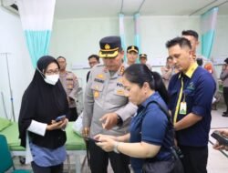 Empati Polri, Kapolres Bekasi Kota Jenguk Korban Kebakaran SPBE Cimuning