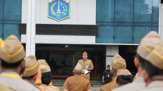 Wawali Jaktim Tekankan Disiplin ASN dan Kesiapsiagaan DBD dalam Apel Pagi