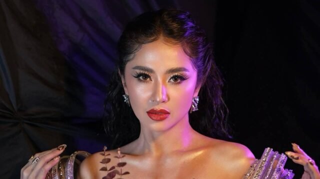Dewi Perssik Siap Laporkan Peniruan Identitas Dirinya di Sosial Media Facebook