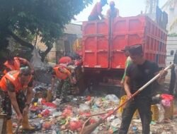 Satgas Sampah Koramil 01/Tgr Tuntaskan Tumpukan Sampah di Poris, Lingkungan Kembali Bersih