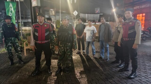 TNI-Polri Patroli di Sukmajaya dan Cilodong, Situasi Aman Terkendali