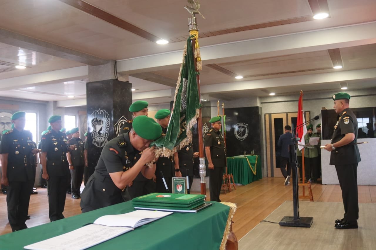 Danrem 052/Wijayakrama Pimpin Sertijab Dua Dandim dan Penyerahan Jabatan Kasipers