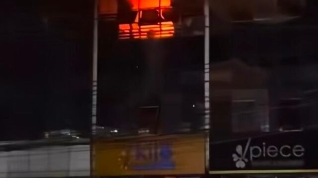 Kebakaran Dua Ruko di Radio Dalam, 64 Personel Damkar Dikerahkan, 13 Orang Selamat