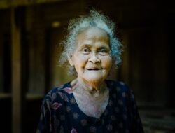 Senyum Mbah Sumarni Warnai Kehadiran TMMD di Desa Godo