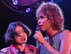 Viral Momen Peluk Whitney Houston, Sania: 'Aku Cuma Bisa Nangis Bahagia'