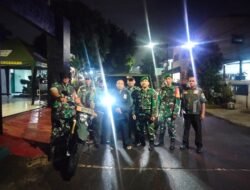 Antisipasi Kejahatan Pasca May Day, Babinsa Gelar Patroli Malam Bersama Komduk