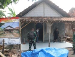 Rumah Sempat Roboh Diguyur Hujan, Satgas TMMD 128 Hadir Bangunkan Hunian Layak untuk Bapak Joko