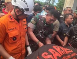Pangdam XV/Pattimura Terjun Langsung Bantu Korban Erupsi Gunung Dukono