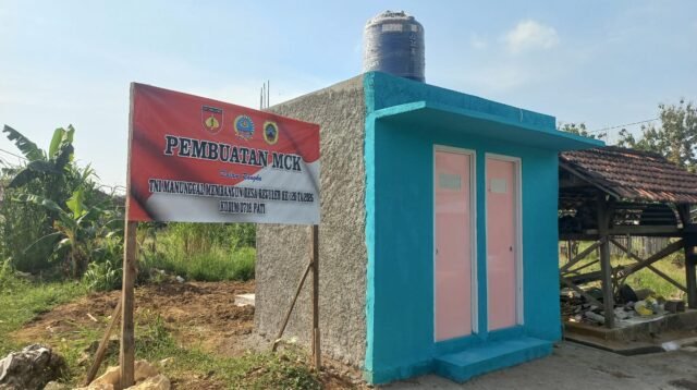 TMMD Kodim Pati Rampungkan Pembangunan MCK di Area Pemakaman Desa Godo