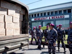Pangkormar Kirim 1.000 Pasang Sepatu untuk Anak-Anak Terdampak Banjir di Aceh Tamiang