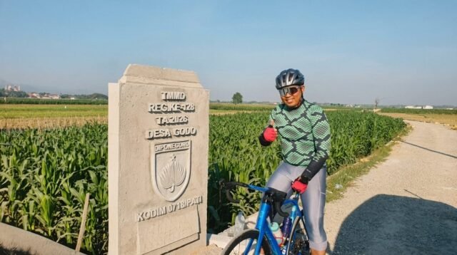Tugu Prasasti TMMD Desa Godo Jadi Saksi Gowes Pagi Dansatgas Kodim 0718/Pati