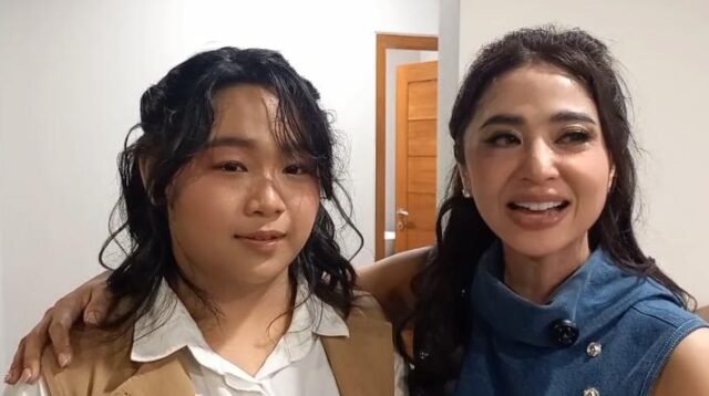 Terkuak Sosok Gadis Yang Duet Bareng Dewi Perssik di Karnaval SCTV
