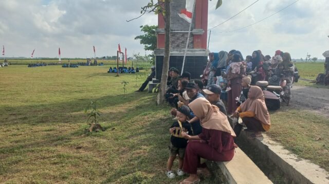 Antusias Warga Ramaikan Penutupan TMMD Reguler Ke-128 Kodim Pati