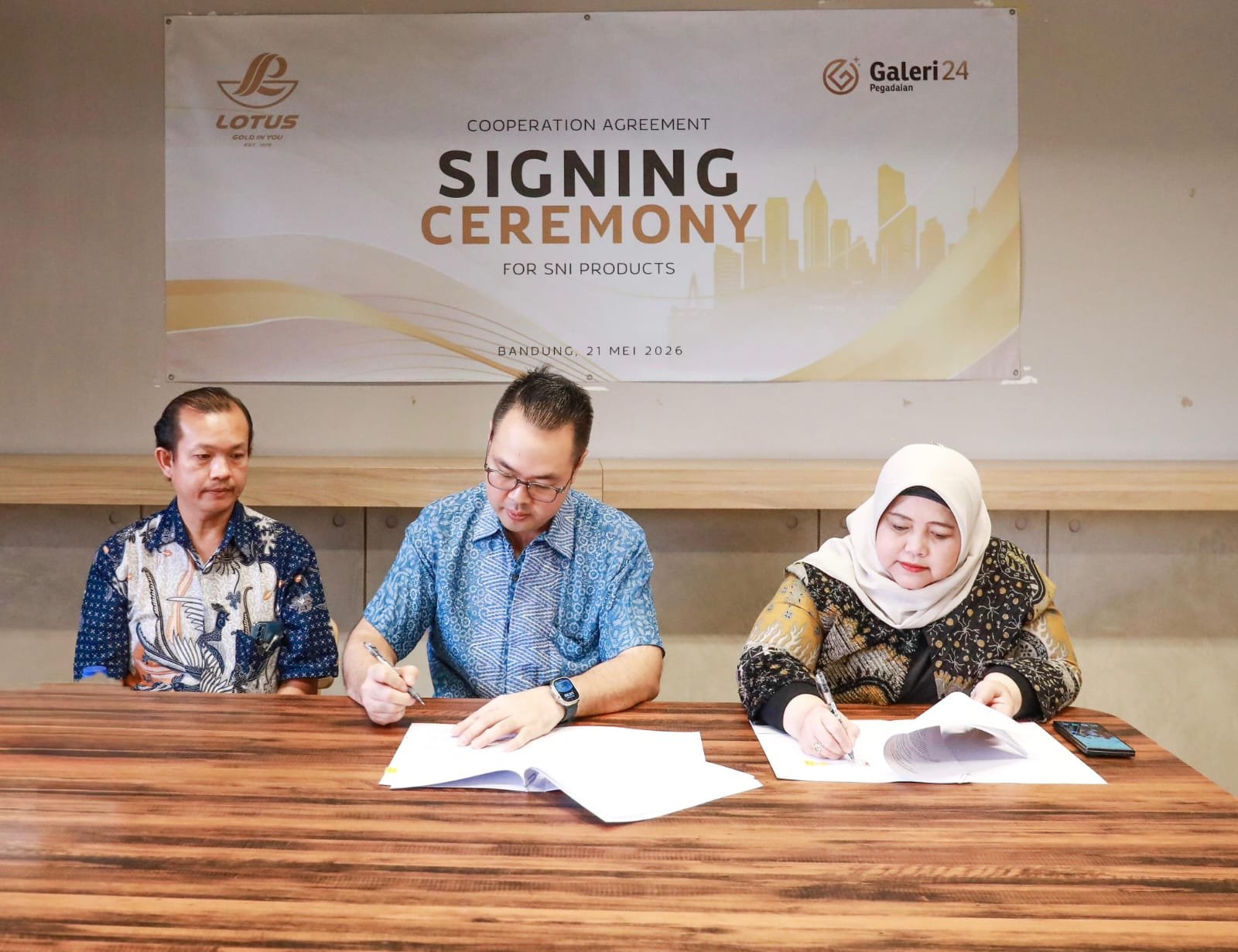 Lotus Gold dan Galeri 24 Perluas Distribusi Emas Bersertifikasi SNI ke Seluruh Indonesia