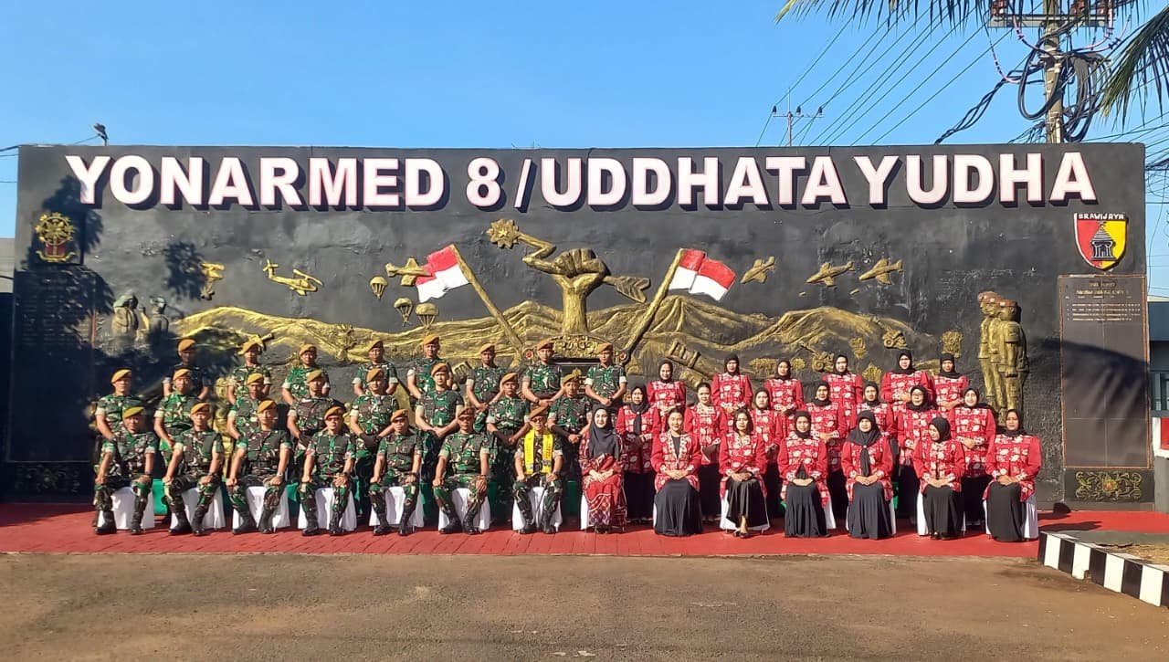 Kunjungan Kerja Danpussenarmed TNI AD Beserta Ibu di Batalyon Armed 8/Uddhata Yudha