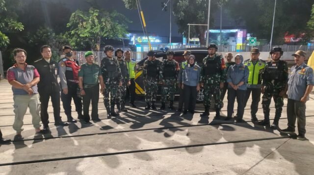 Patroli Maung TNI-Polri Hadir di Wilayah Sukmajaya, Situasi Dipastikan Kondusif