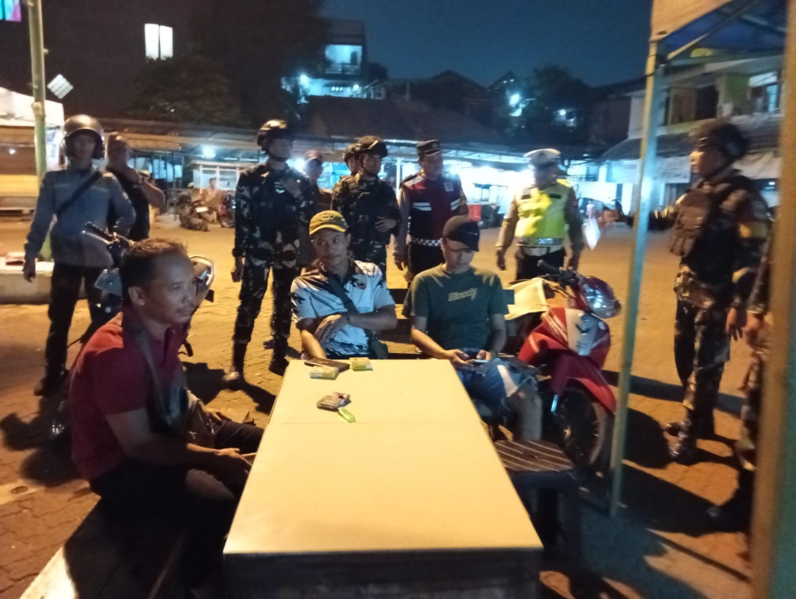 Patroli Maung TNI-Polri Sisir Wilayah Sukmajaya dan Cilodong, Jaga Kamtibmas Tetap Kondusif