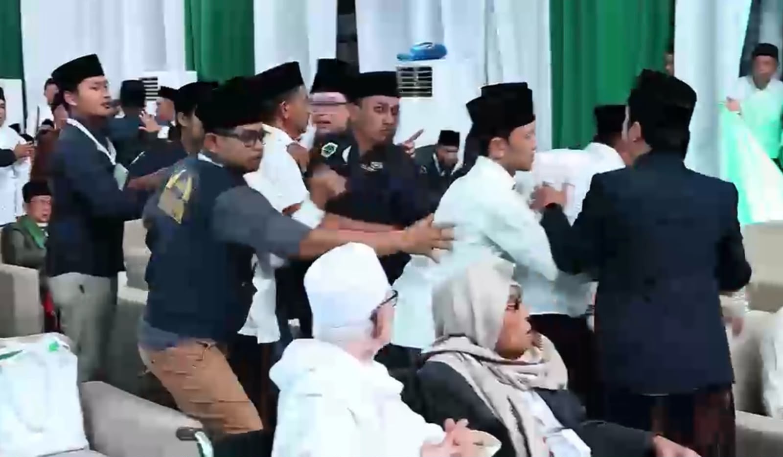 Momen Tegang Warnai Munas-Konbes NU di Kediri, Penetapan Lokasi Muktamar Sempat Picu Kericuhan
