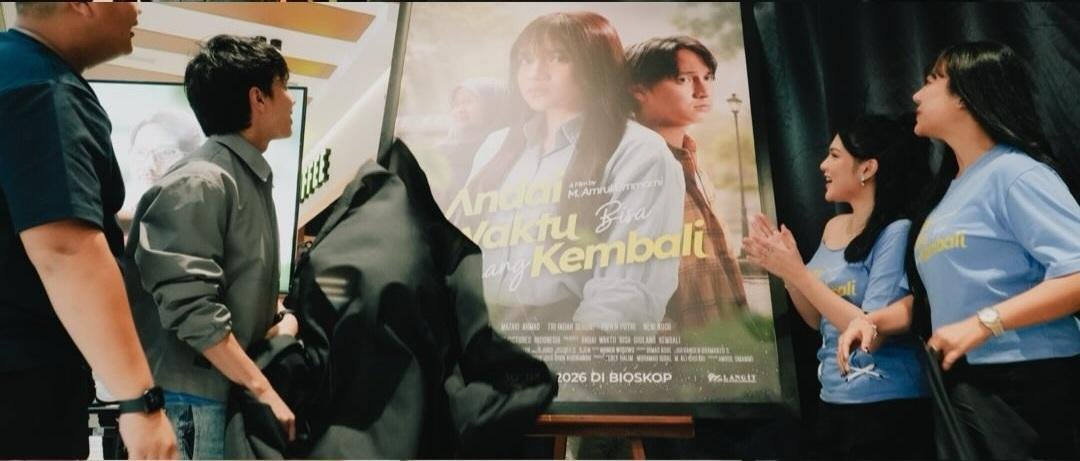 Launching Poster dan Trailer, Film "Andai Waktu Bisa Diulang Kembali" Suguhkan Drama Haru tentang Cinta dan Pengorbanan