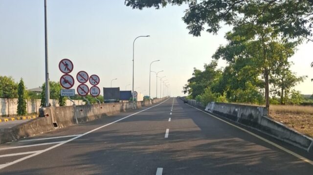 Fisik Rampung 100 Persen, Pelindo Sinergi Lokaseva Kawal Persiapan Operasional Fly Over Teluk Lamong