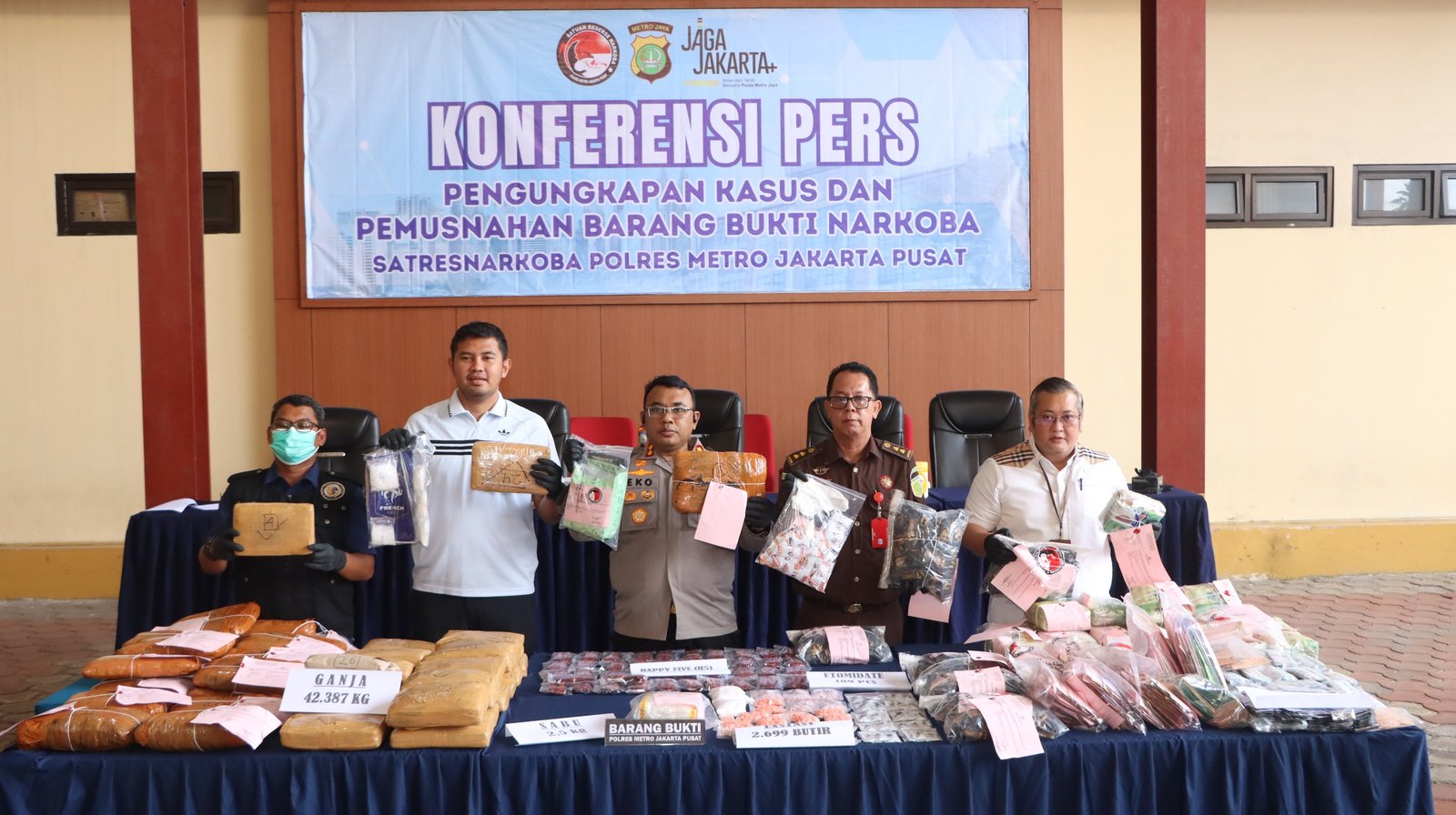 Polres Metro Jakarta Pusat Ungkap 12 Kasus Narkotika Selama Juni 2026, 15 Tersangka Diamankan
