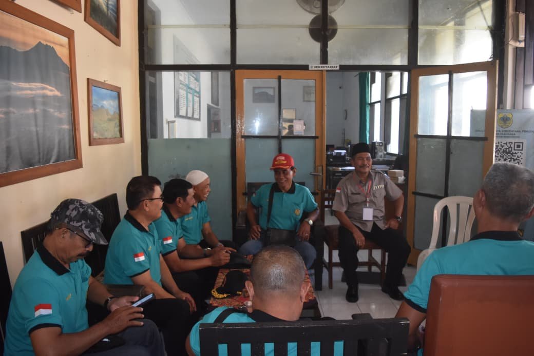 Reuni Akbar Paraga 83/53 di Bondowoso Berlangsung Semarak Penuh Kekeluargaan