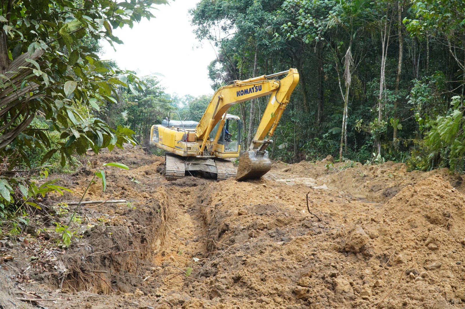 Satgas TMMD ke 129 Kodim 0210/TU membuka Jalan Harapan Warga Desa Sijarangon