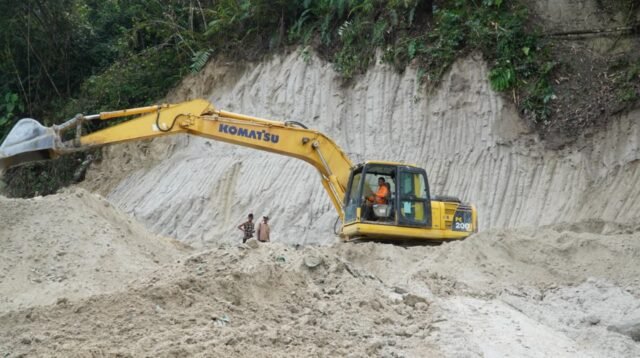 Gerak Cepat, Satgas TMMD Kodim 0210/TU Buka Jalan di Desa Sijarango Capai 41,50 Persen