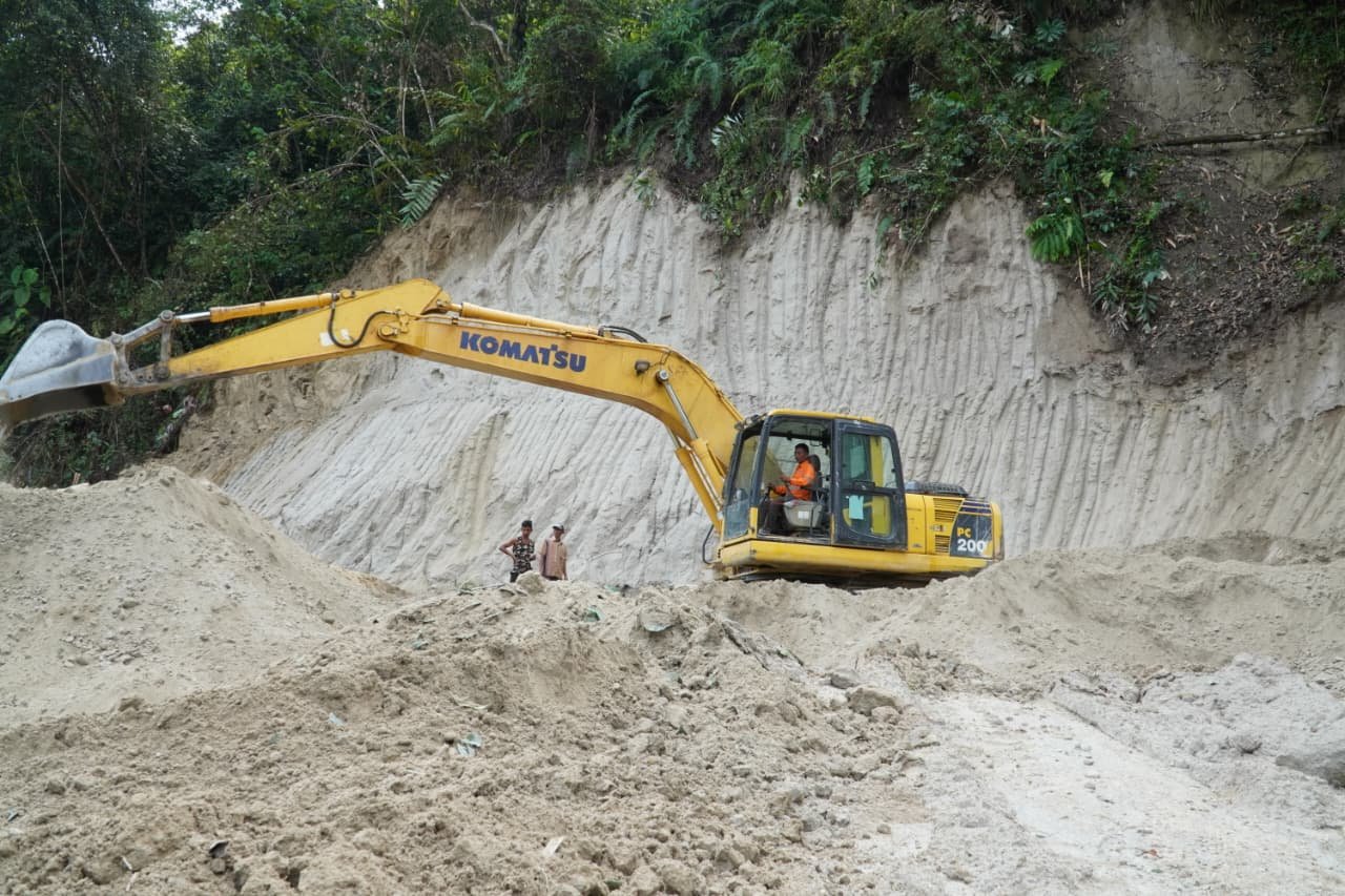 Gerak Cepat, Satgas TMMD Kodim 0210/TU Buka Jalan di Desa Sijarango Capai 41,50 Persen