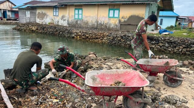 Pengecoran Rabat Jalan di Desa Polewali Terus Berlanjut, Satgas TMMD dan Warga Percepat Pembangunan