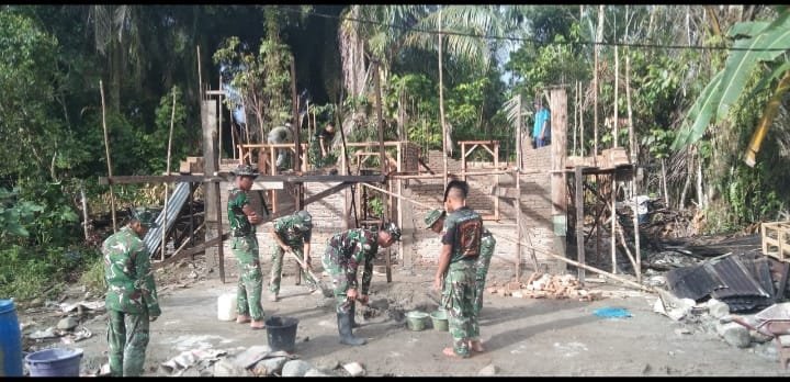 Satgas TMMD 129 Kodim 0210/TU Pacu Pembangunan RTLH milik Bapak Tarida Debataraja di Desa Sijarango