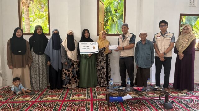 YBM PLN UP2B Bali Konsisten Dukung Pendidikan Keagamaan Melalui Santunan Guru Ngaji di TPQ Fi'lul Khair