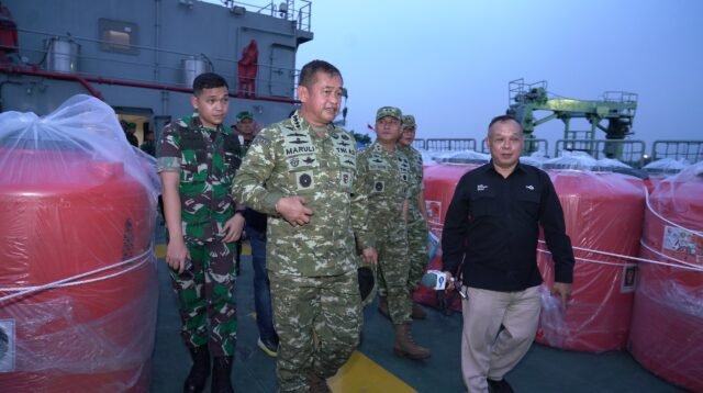 Kapal Rumah Sakit ADRI XC II BM Berlayar ke NTT, Kasad: Kita Harus Punya Napas Panjang