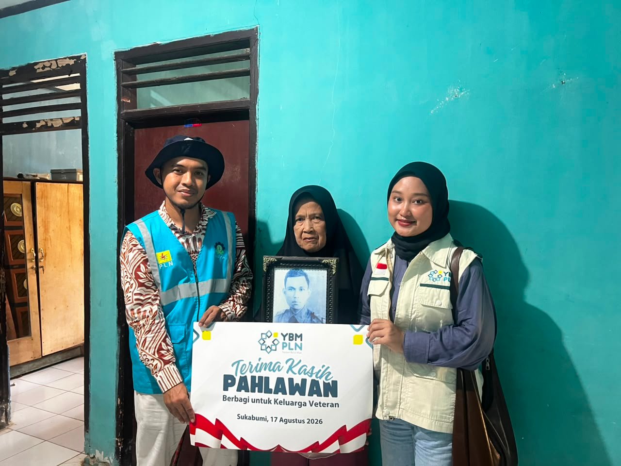 YBM PLN Hadirkan Kepedulian bagi Keluarga Veteran di Sukabumi