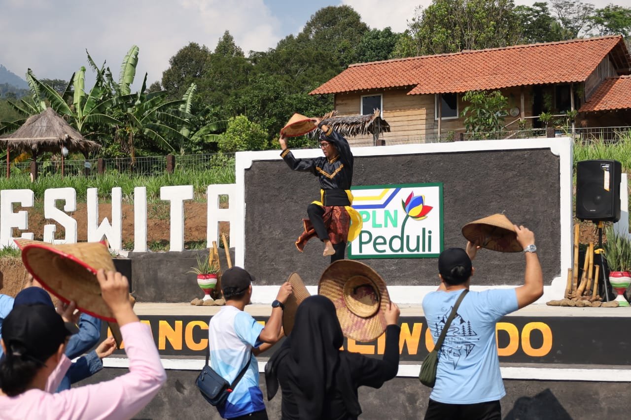 Desa Binaan TJSL PLN Raih Penghargaan Kampung Keluarga Berkualitas Terbaik Tingkat Nasional 2026