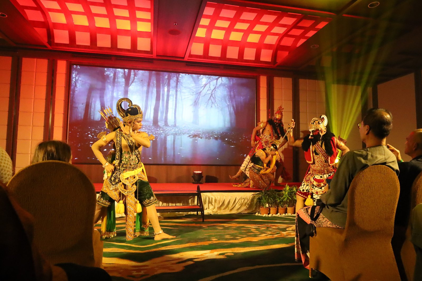 Pertama Kali Digelar di Hotel, Wayang Orang Ramaikan Panggung Mercure Jakarta Sabang