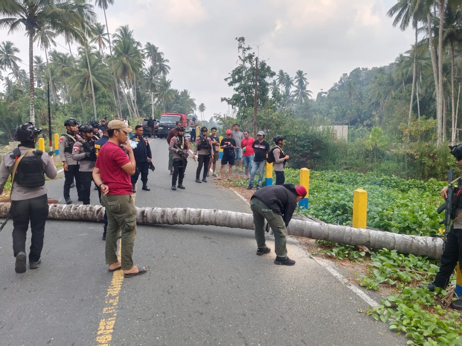 Brimob Maluku Utara Kawal Penegakan Hukum Pascakonflik Sibenpopo–Banemo, Cegah Konflik Susulan