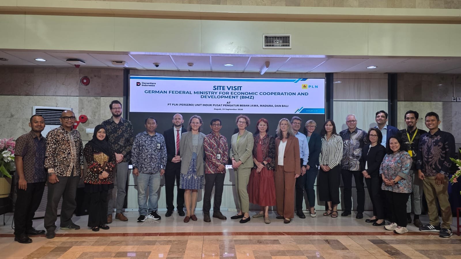 PLN Perkuat Kolaborasi Kelistrikan Indonesia-Jerman dalam Mendukung Integrasi EBT melalui Kunjungan Delegasi BMZ ke UIP2B JAMALI