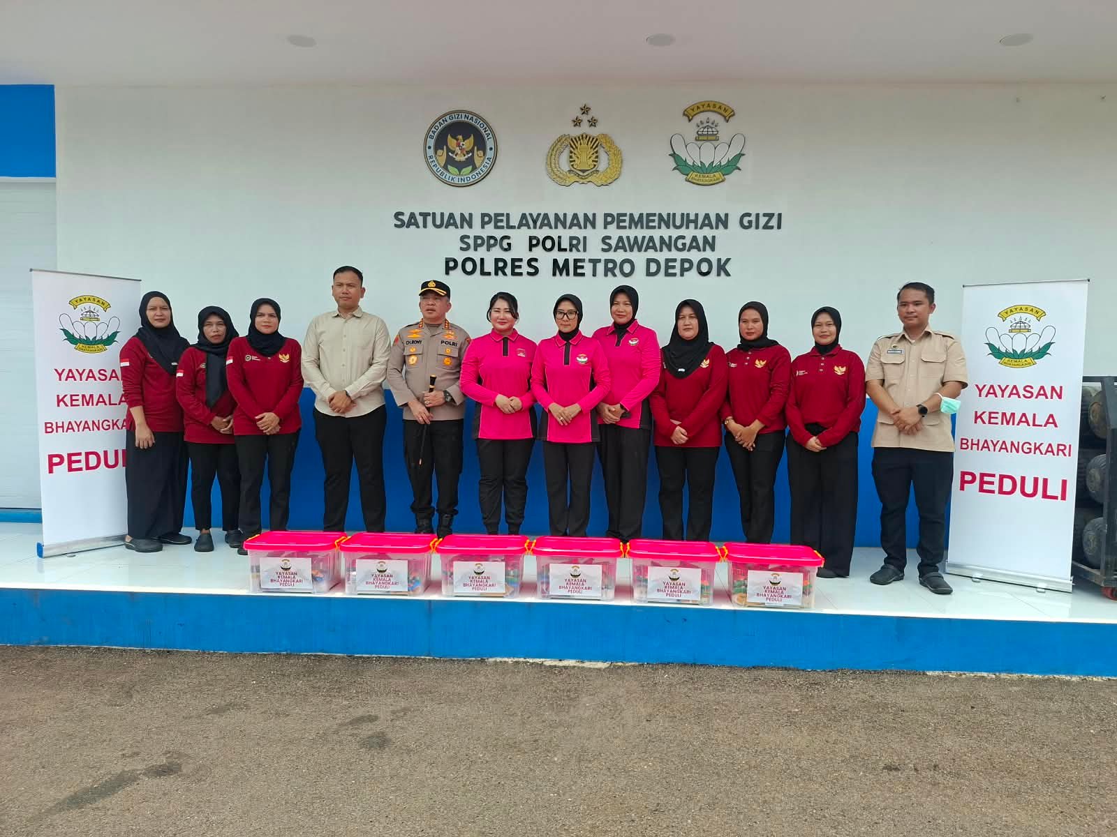 Ketua Yayasan Kemala Bhayangkari Metro Jaya Sidak SPPG Polri Sawangan, Cek Kesiapan MBG
