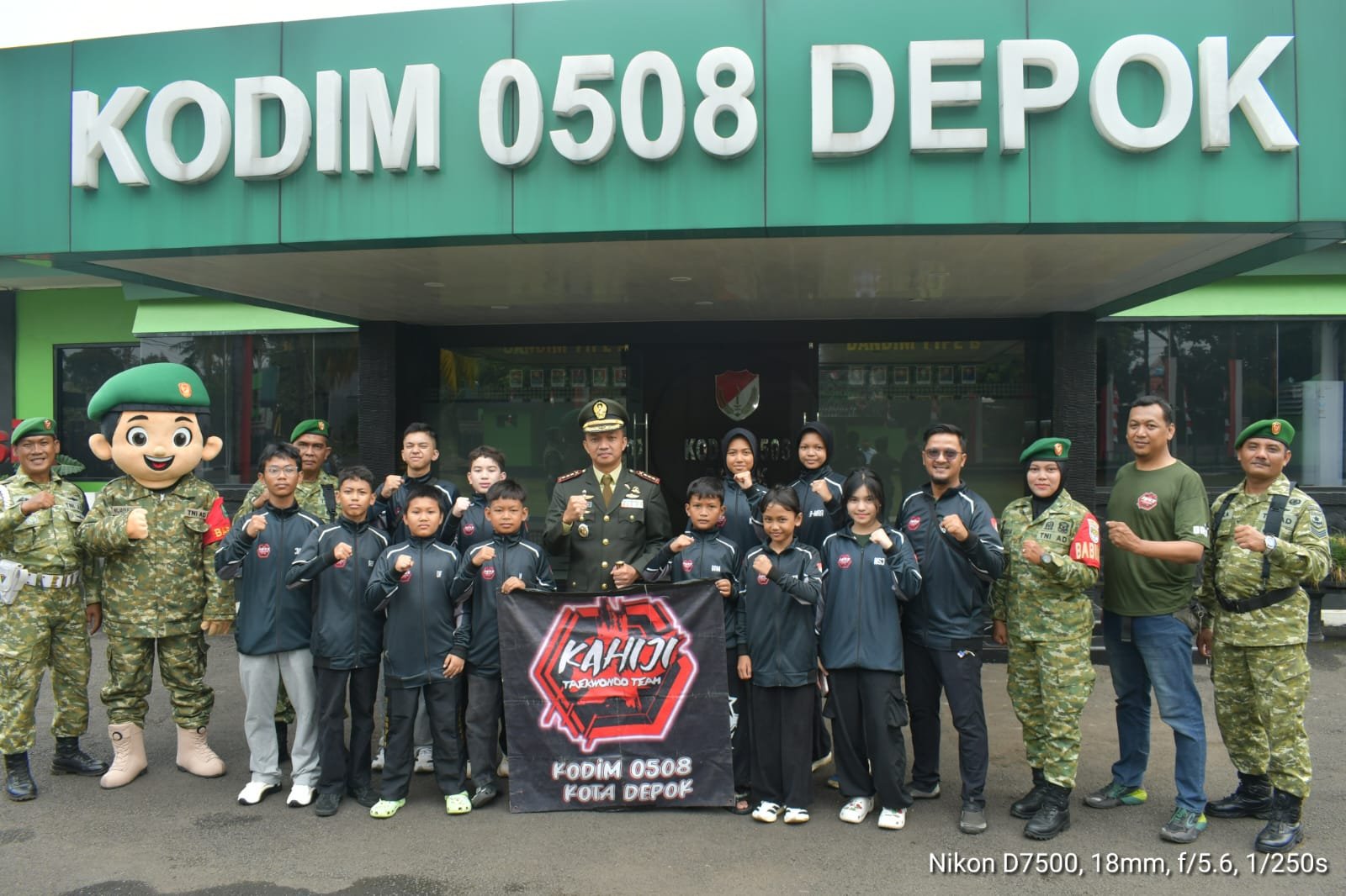 Dandim Depok Lepas Atlet Binaan Kodim ke Pugnator Open Taekwondo International 2026