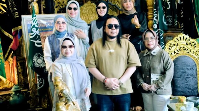 Ce’na Perkuat Pelestarian Budaya Nusantara, Srikandi TP Sriwijaya Lampung Silaturahmi dengan Sultan Palembang Darussalam